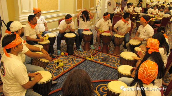 来体验线下团建吧