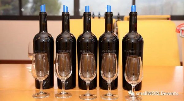 都会世界 - 团建活动推荐 - 红酒调配学院